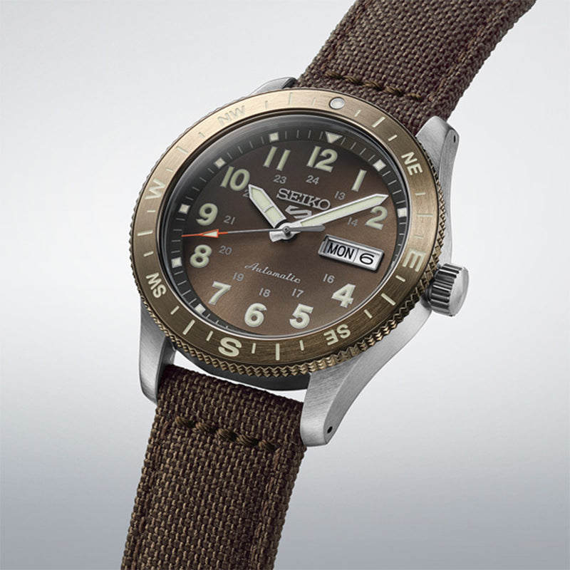 SEIKO SEIKO 5 SPORTS