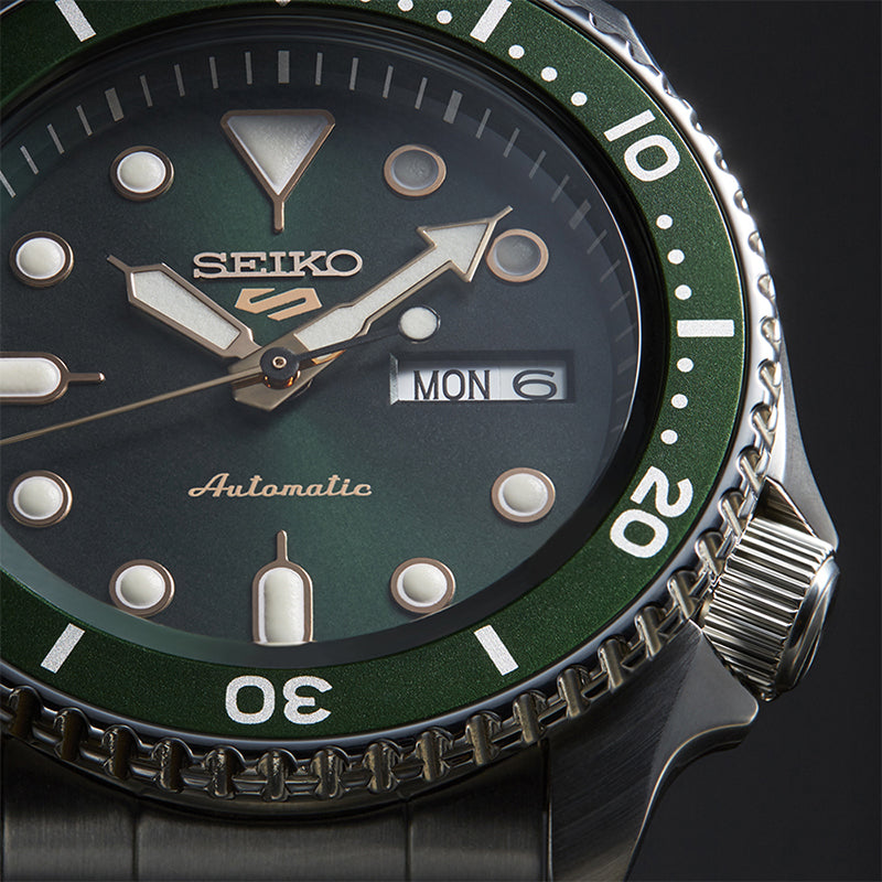 SEIKO SEIKO 5 SPORTS